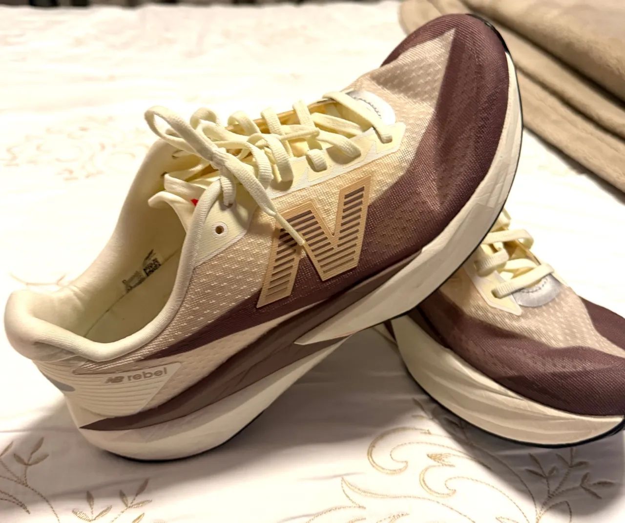 TÊNIS NEW BALANCE - ÓTIMO ESTADO - Foto 3