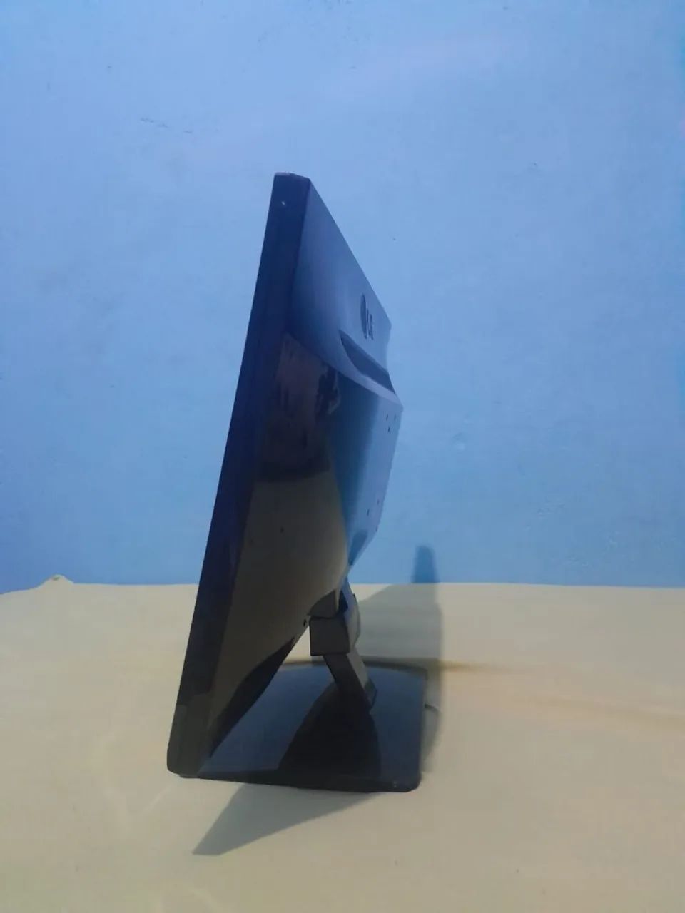 Monitor LG Flatron Lcd 20 polegadas Widescreen E2041s preto 127/220v - Foto 2