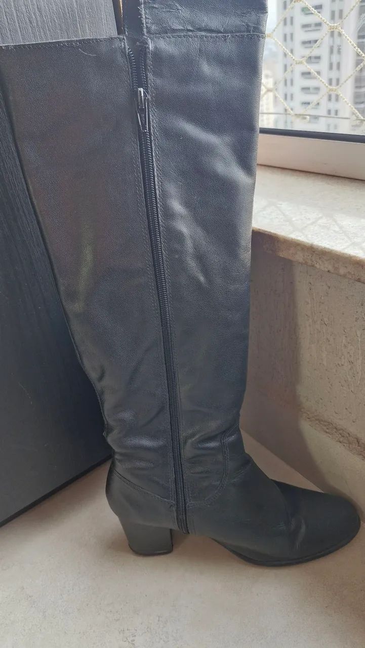 Bota de couro cano longo - Foto 3