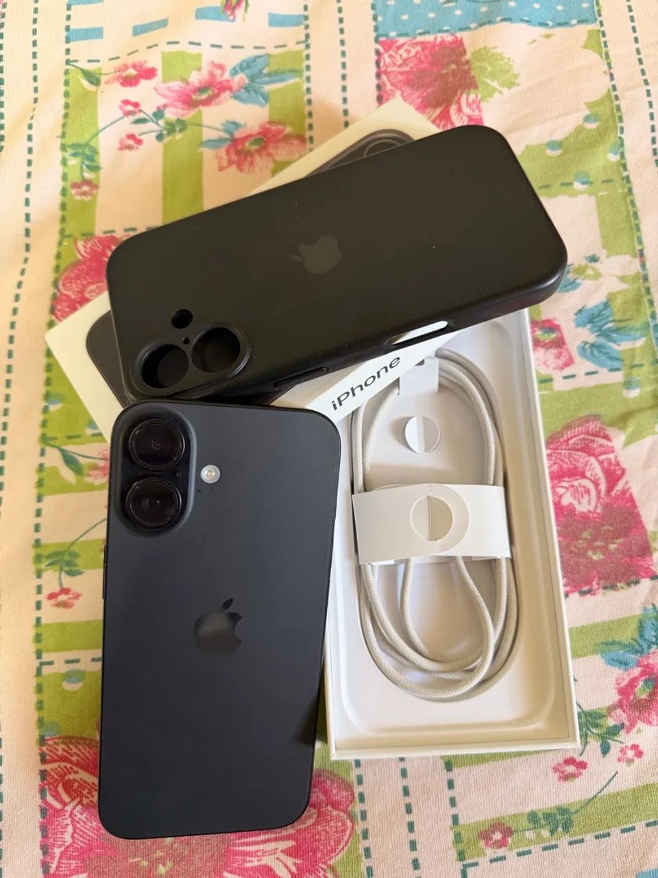 iPhone 16 - 128gb Preto
