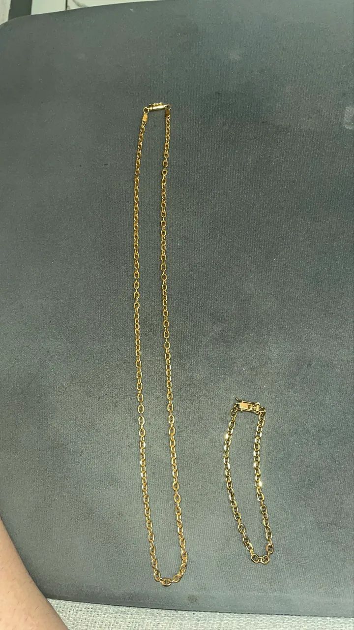 Cordão, pulseira (cadeado Cartier)