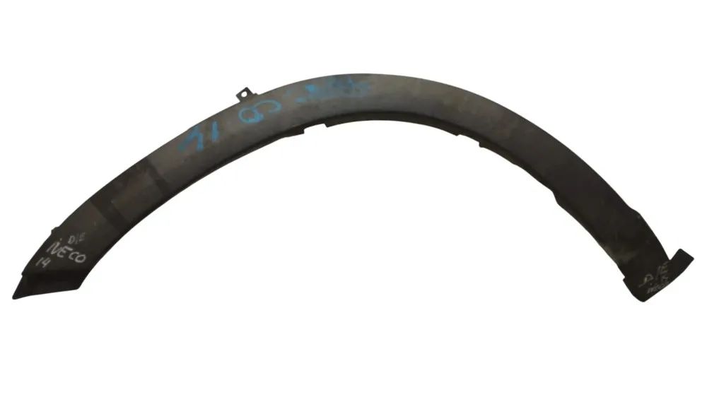 Aplique paralama dianteiro esquerdo Iveco 2014