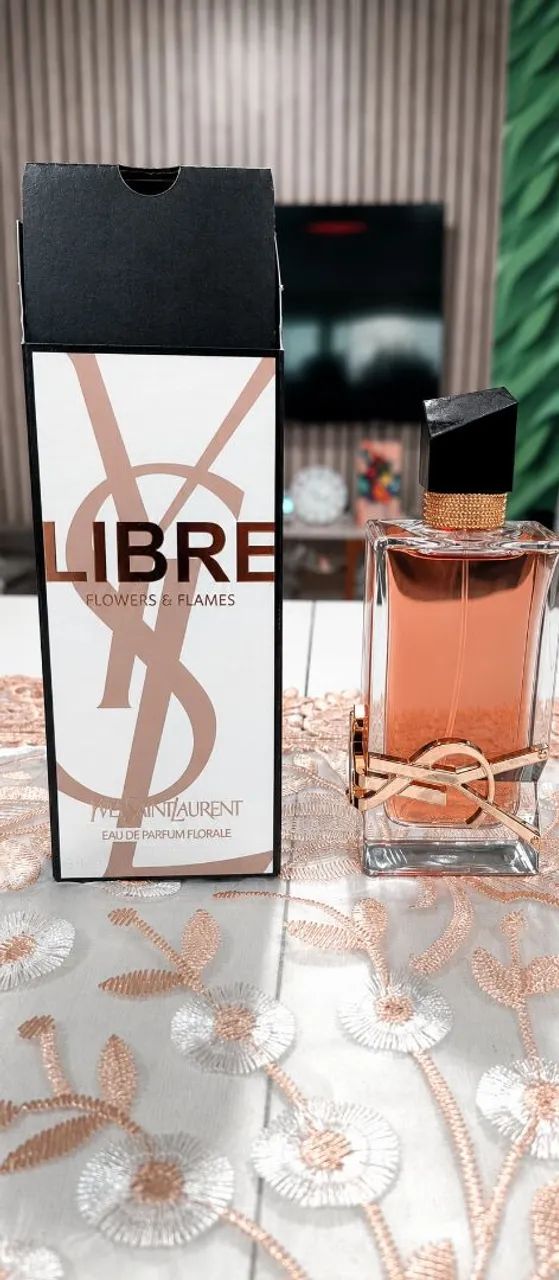 perfume Libre Florale Flowers and Flames - Foto 2
