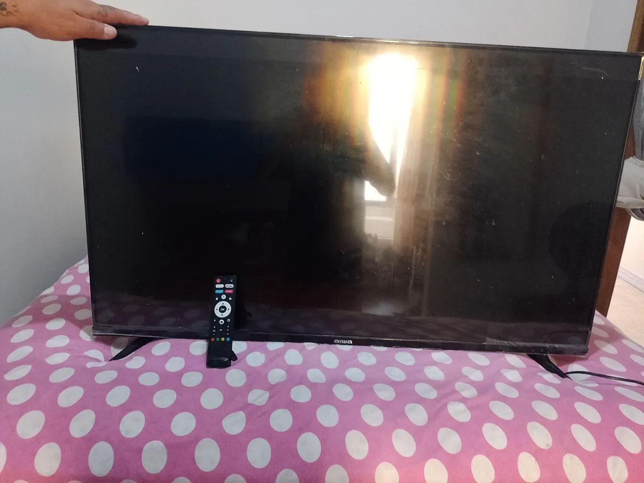Vende-se TV Smart 43 polegadas com controle e documentada  - Foto 2