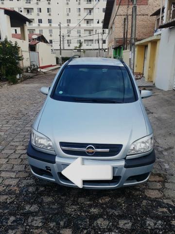 Vendo zafira 2011 GNV 7 lugares