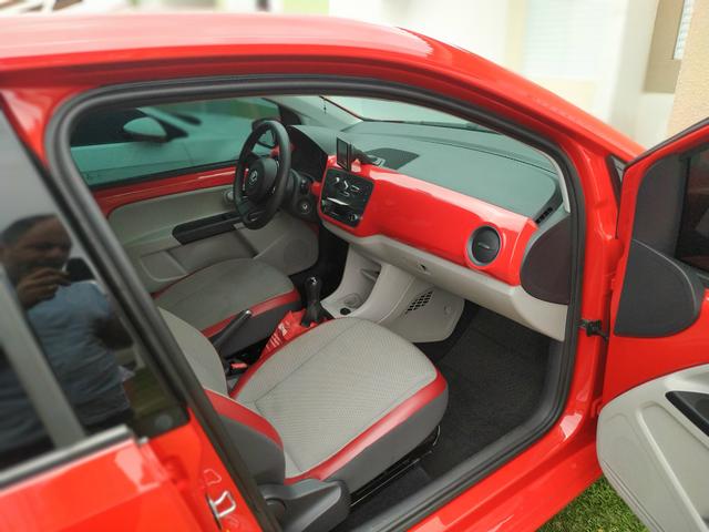 VolksWagen up! high 1.0 Total Flex 5p 82 CV IPVA 2019 pago - Foto 4