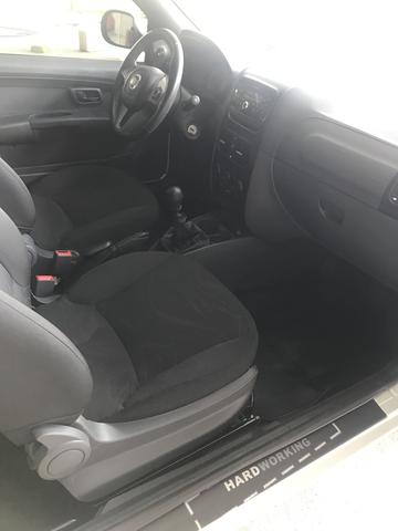 Carro muito novo de cidade só pegar e andar - Foto 4