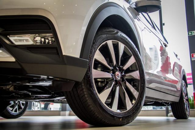 NISSAN KICKS SV CVT 1.6 16V FLEX 5P AUT - Foto 2