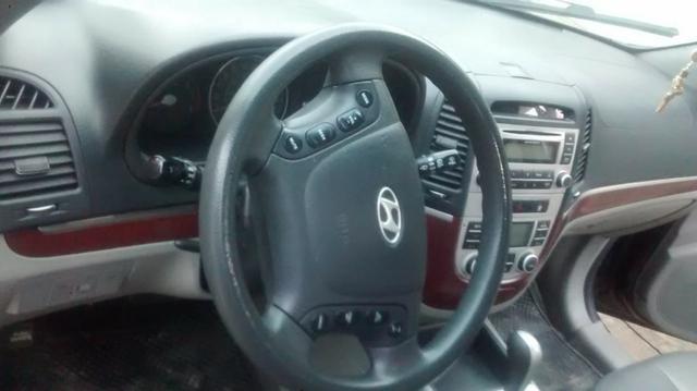Vendo santa fé ano 2008 hyundai 4w4 2.7 mpfi gls v6 24v 200cv 4p automático - Foto 3