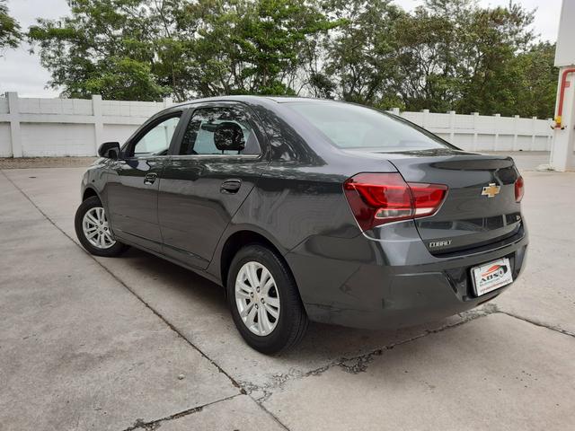 @* Chevrolet- Cobalt 2018 - Pago até tabela no Usado - Completo - Baixo Km - Foto 5