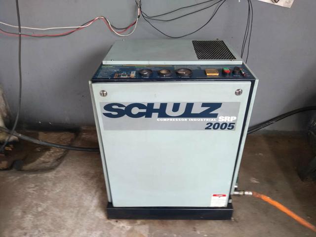 Compressor schuz