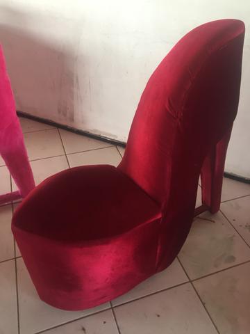 Vendo Poltronas em forma de sapato Semi Novas - Foto 2