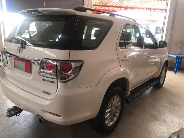 Toyota- Hillux SW4 srv- diesel 2013- 7 Lugares - Foto 7