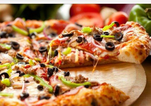 Hiper pizza gigantesca.