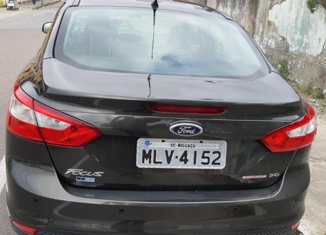 Focus Sedan 2.0 - Foto 6