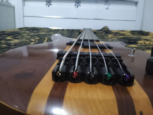 Baixo do luthier Wagner brito - Foto 2