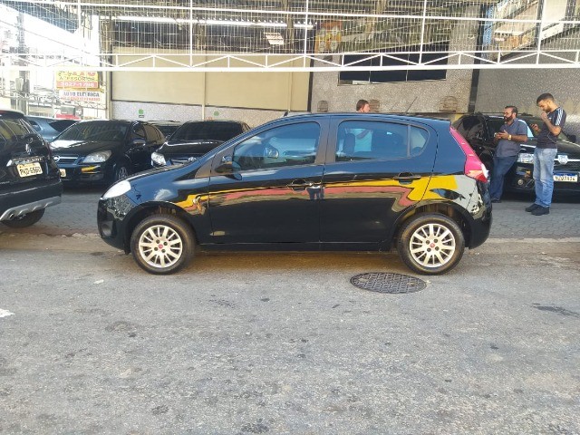 FIAT PALIO ATTRACTIVE 1.0 COMPLETO 2013