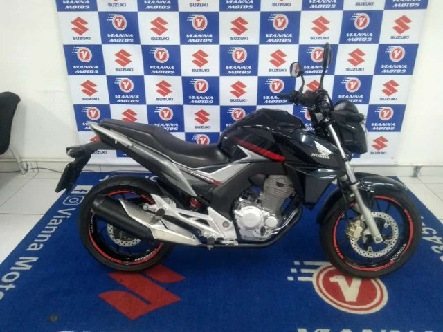 HONDA CB 250 TWISTER 2018.