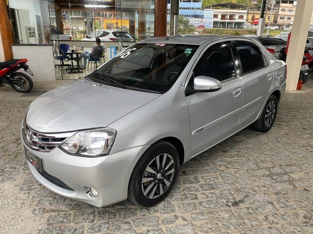 TOYOTA- ETIOS 1.5 SEDAN PLATINUM 2016 + IPVA 2021 PAGO