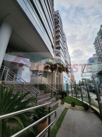 Apartamento com 4 Quartos à Venda, 180m - Foto 2