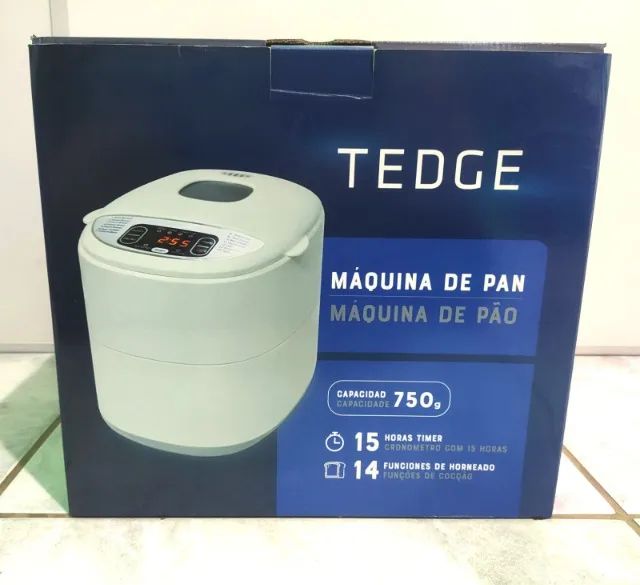 Máquina de pão (nunca usada) Nova na caixa importada