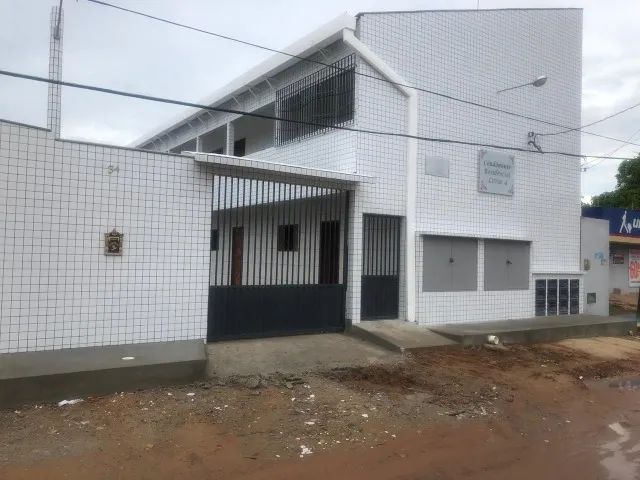 Alugo Kitnet no Planalto 1/4 R$400,00 reais C/ garagem cobertanão paga água 