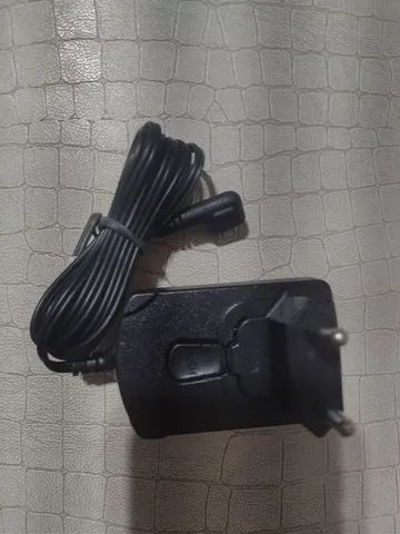Carregador de celular e outros V8