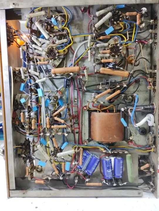 Antigo e Raro modelo de amplificador delta modelo 420 stereo - Foto 4