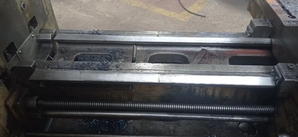 Torno Mecânico Imor III  650X2200 mm -Usado - Foto 5