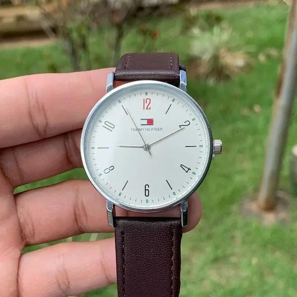 Relógio Tommy Hilfiger De Couro Quartzo Novo (Garantia) - Foto 4