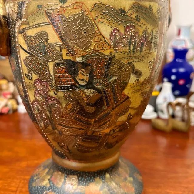 Antiga ânfora em porcelana orienta estilo Satsuma. - Foto 2