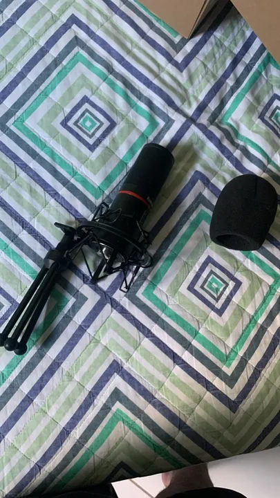 Microfone Gamer de mesa Redragon GM300