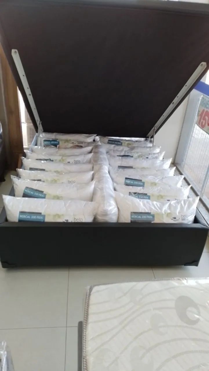 Base baú tamanho Queen size preta