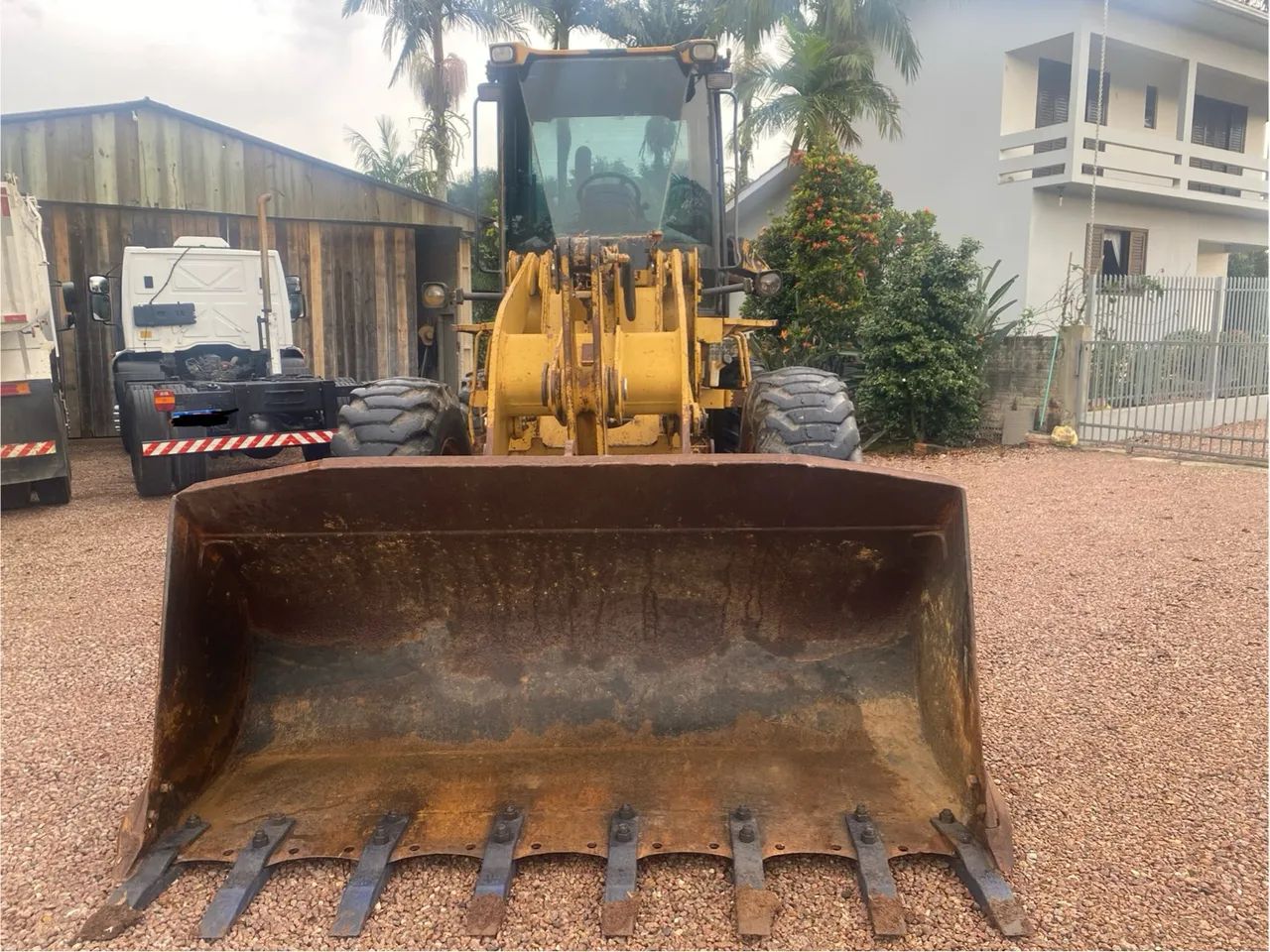 Pá carregadeira  caterpillar 924g - Foto 2