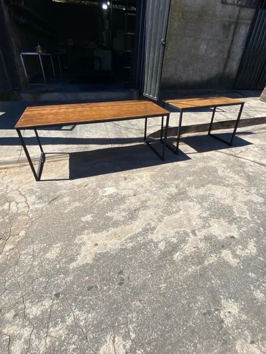Mesa de Jantar e Mesa Lateral em Madeira e Aço489104040055296004