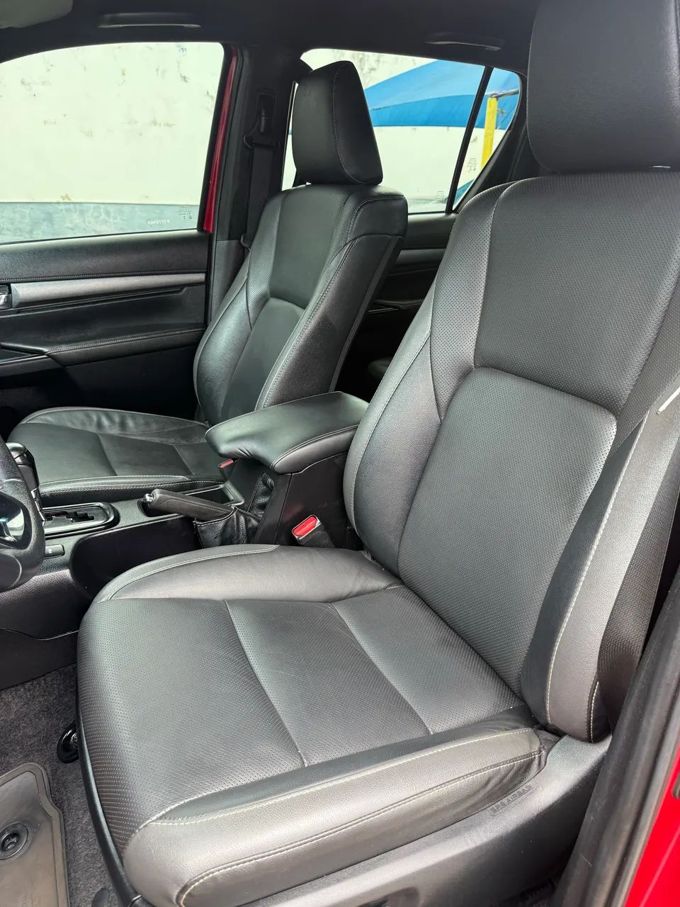 Toyota Hilux CD Conquest 4X4 2.8 Die.aut 2023 - Foto 10