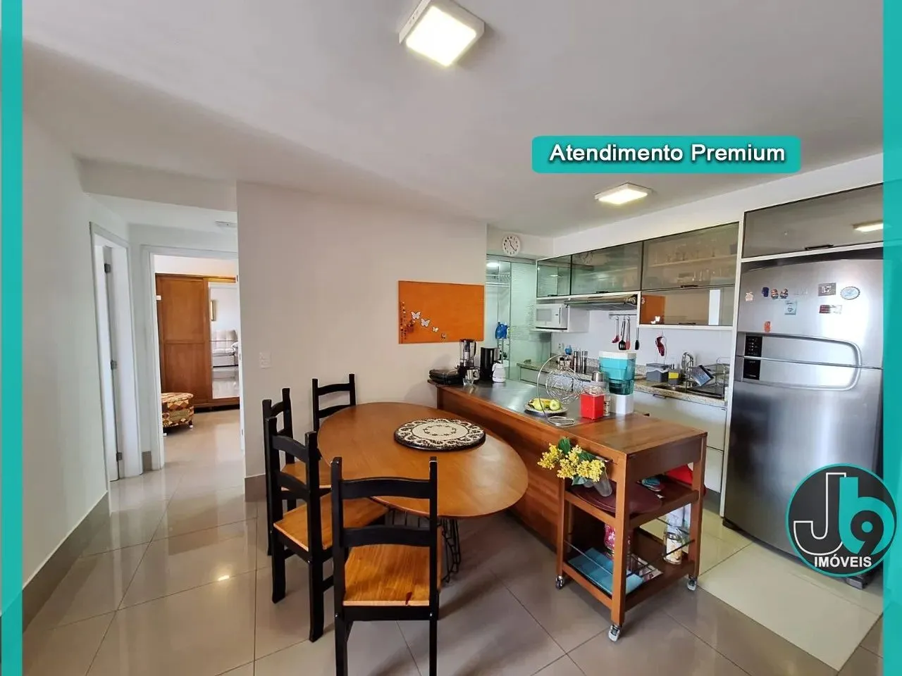 Apartamento Para Alugar no Centro de Curitiba, Mobiliado, com 2 Quartos,Lavanderia,Churras