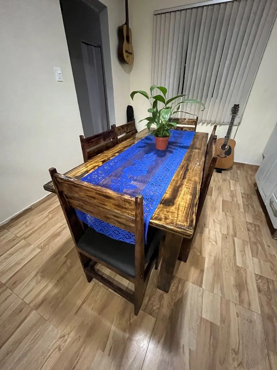 Mesa Rústica 