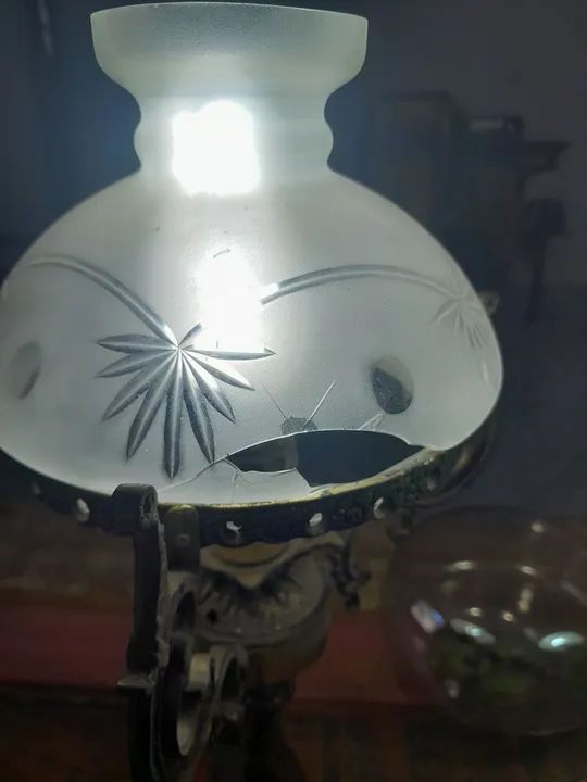 Par de Abajures Vintage em Bronze - Foto 4