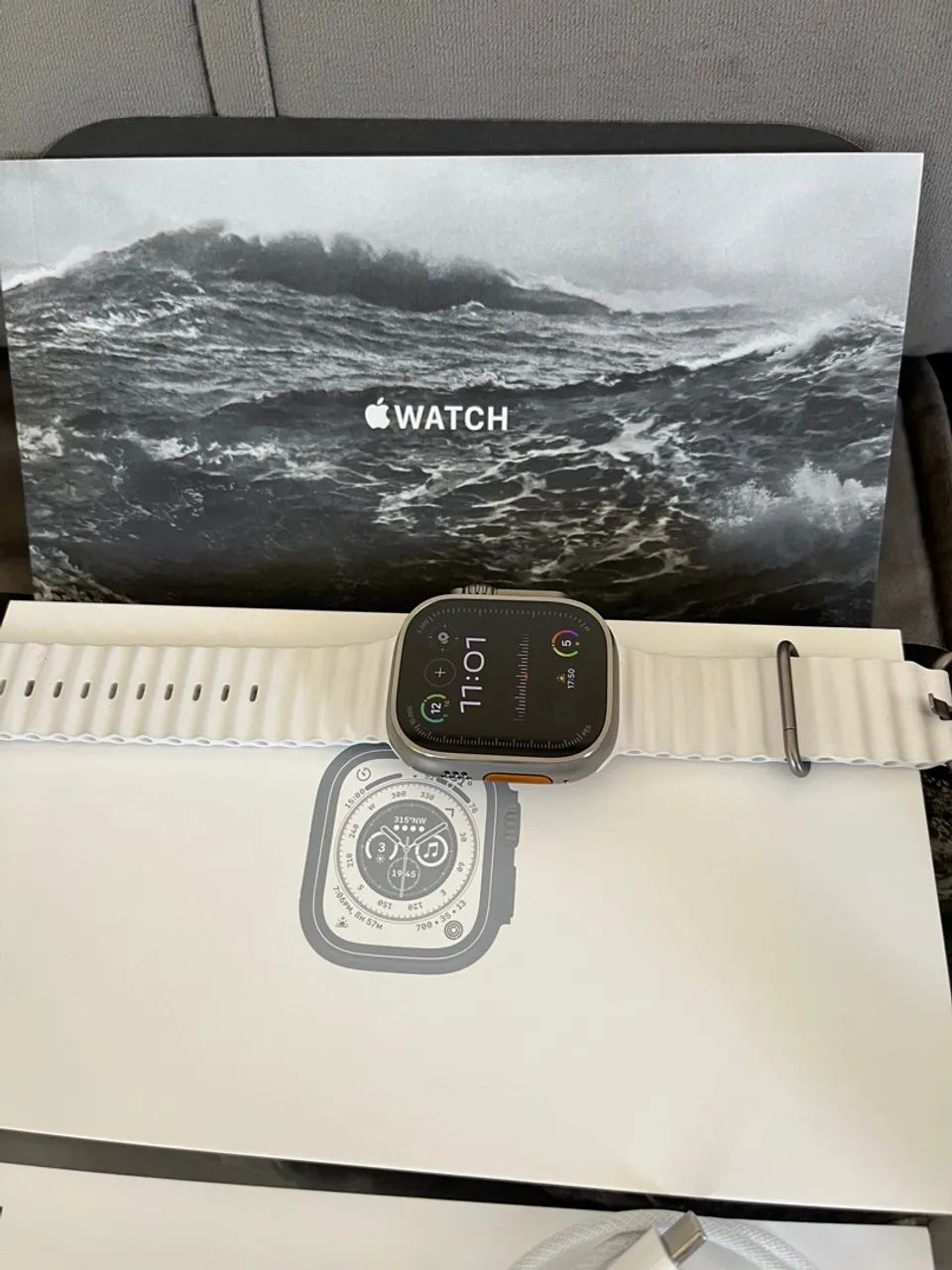 Apple Watch Ultra 49mm branco  - Foto 2