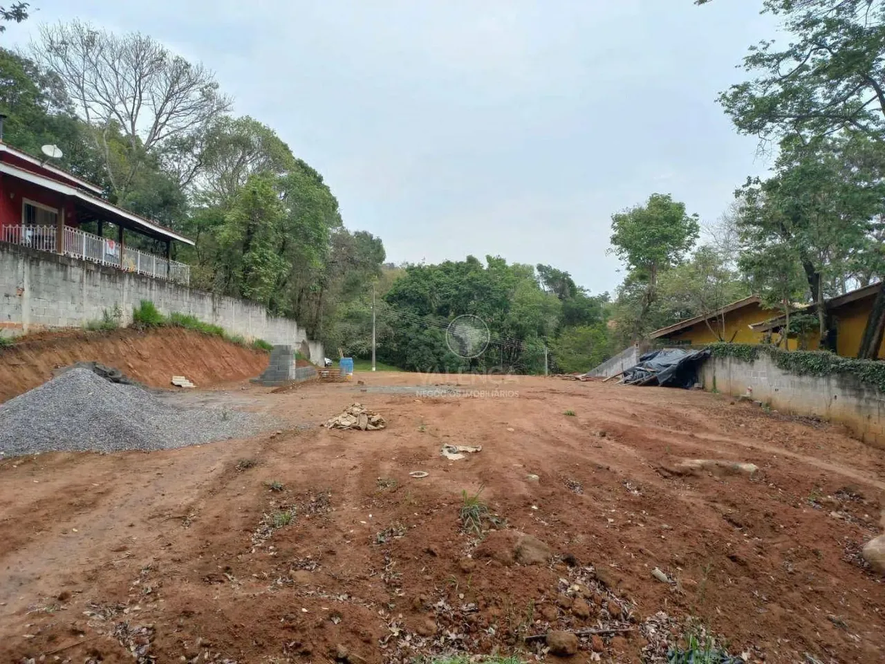 LOTE EM CONDOMINIO FECHADO EM ATIBAIA - ALTO PADRÃO
