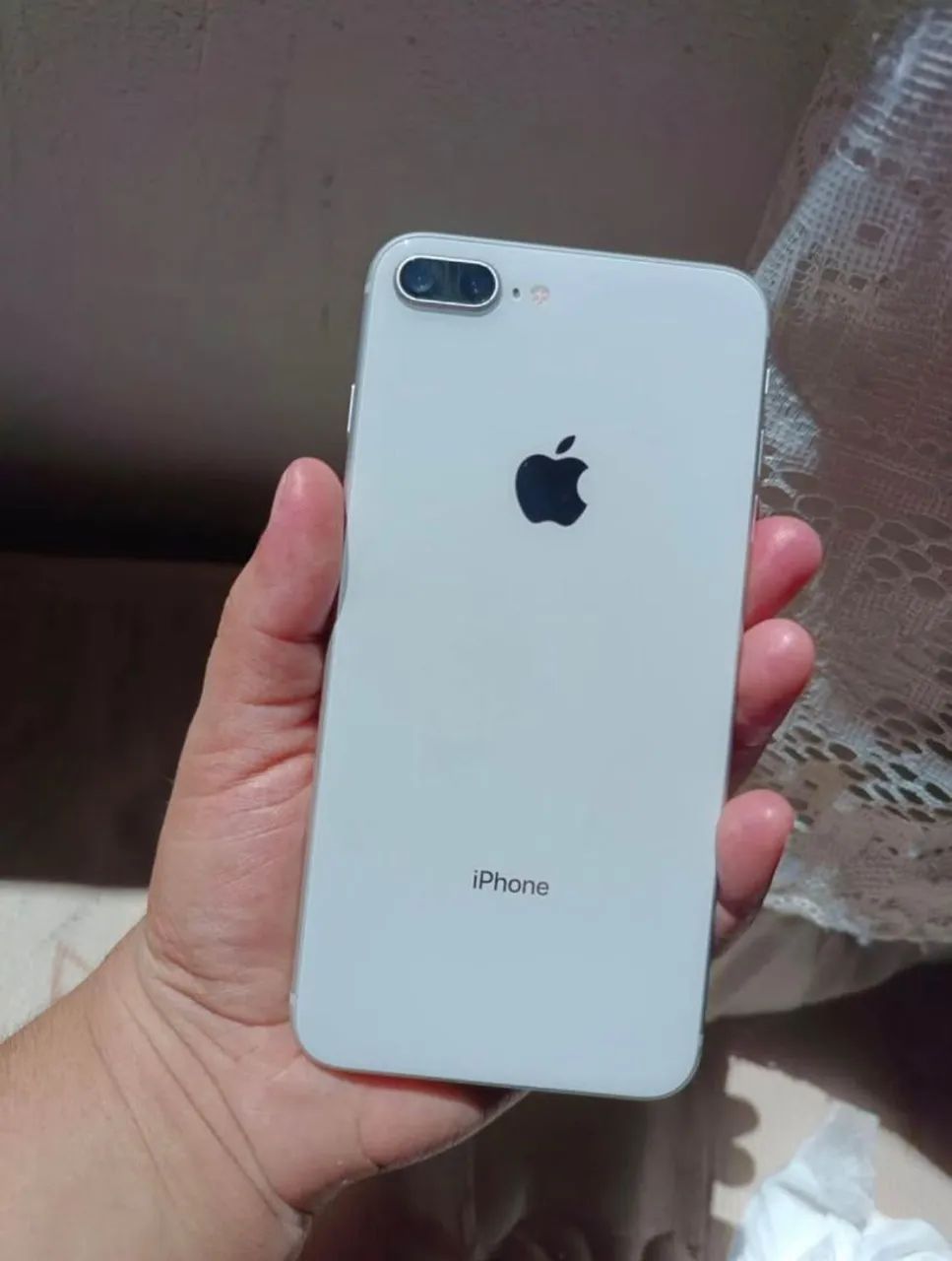 iPhonevdndi 8 plus em perfeito estado, nunca foi aberto 