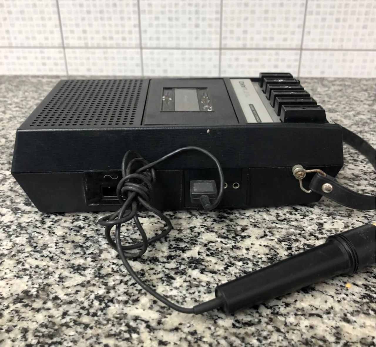 Gravador Cassete Aiko com Microfone Leia a descrição  - Foto 3