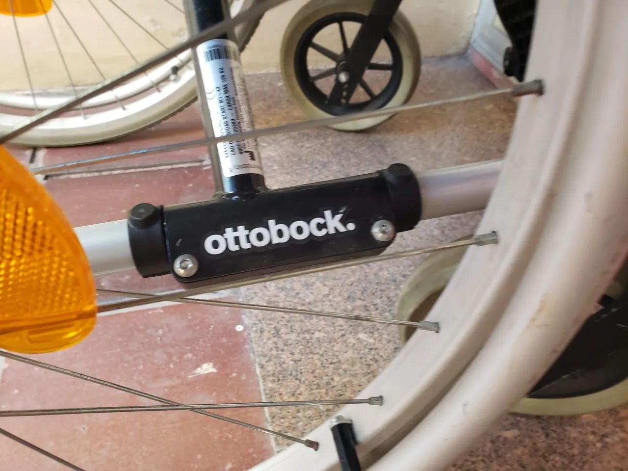 Cadeira de Rodas Dobrável ottobock M1-43 - Foto 3