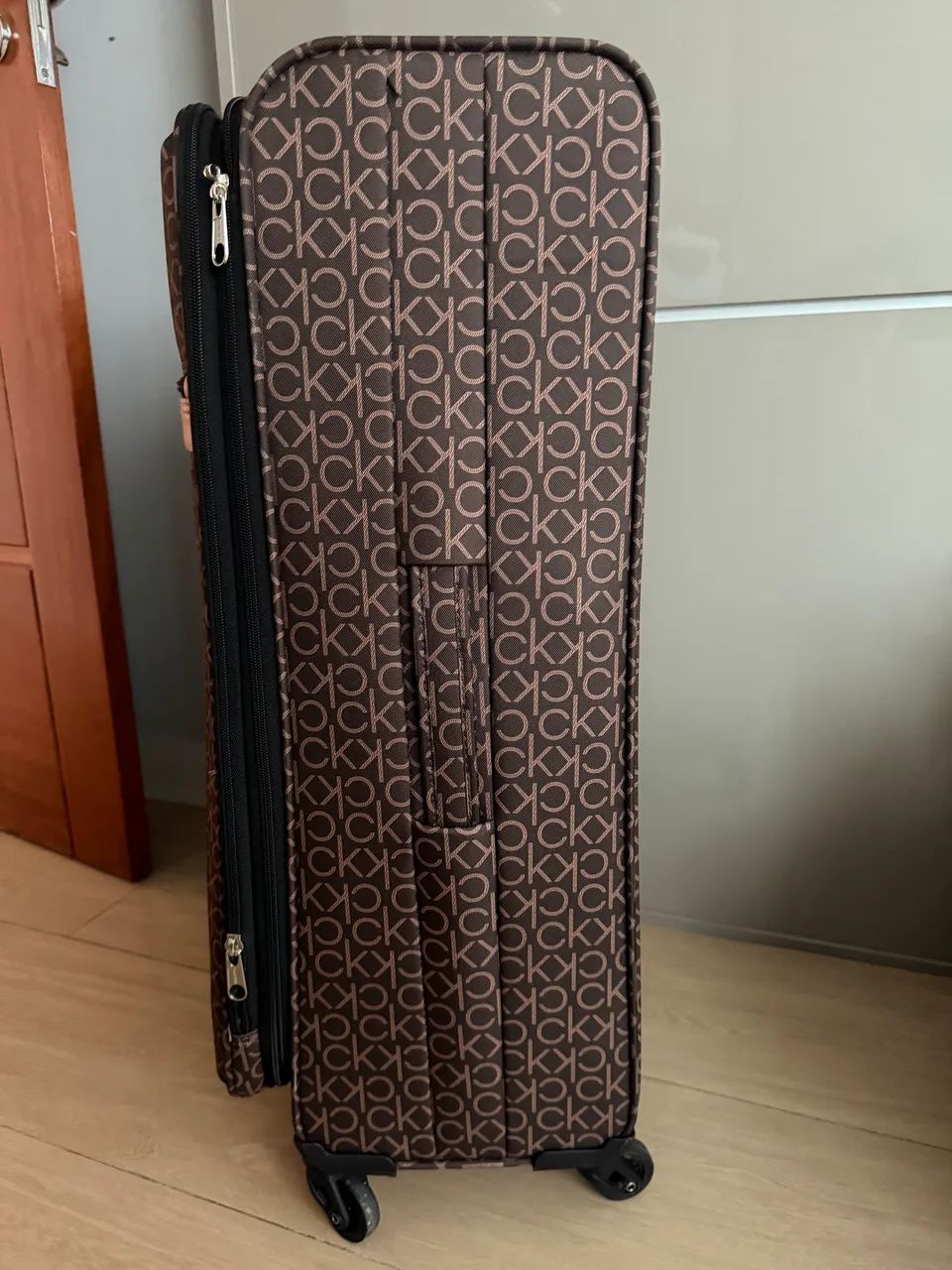 Mala CALVIN KLEIN nova  - Foto 4