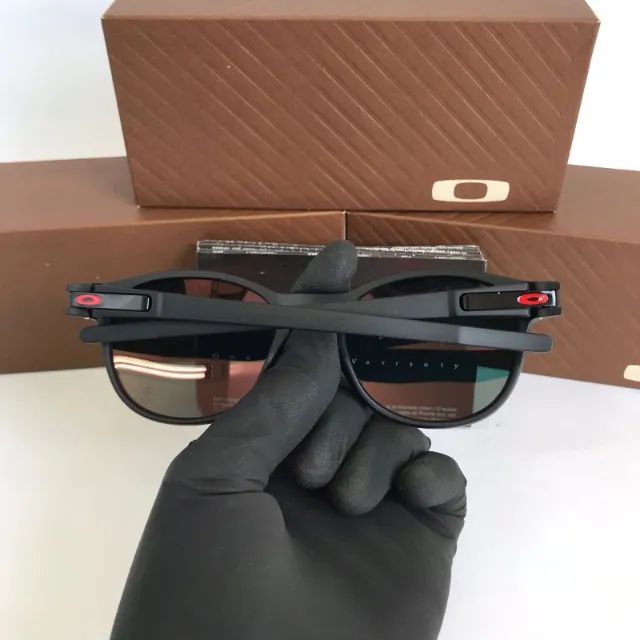óculos de sol oakley latch round Ferrari Ruby lentes polarizadas - Foto 4