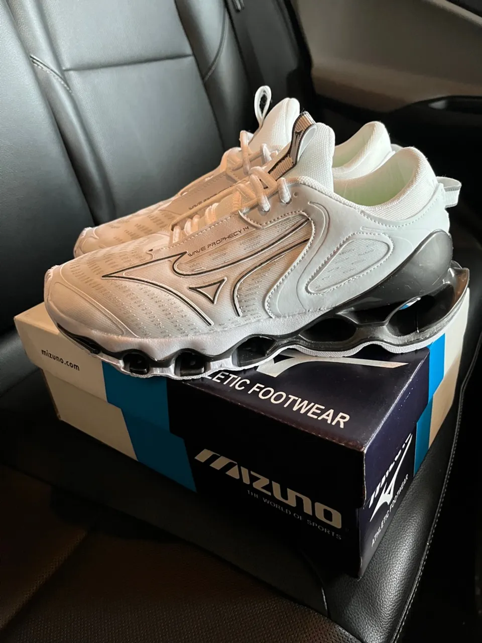 Mizuno Wave Prophecy 14 - Branco Impecável