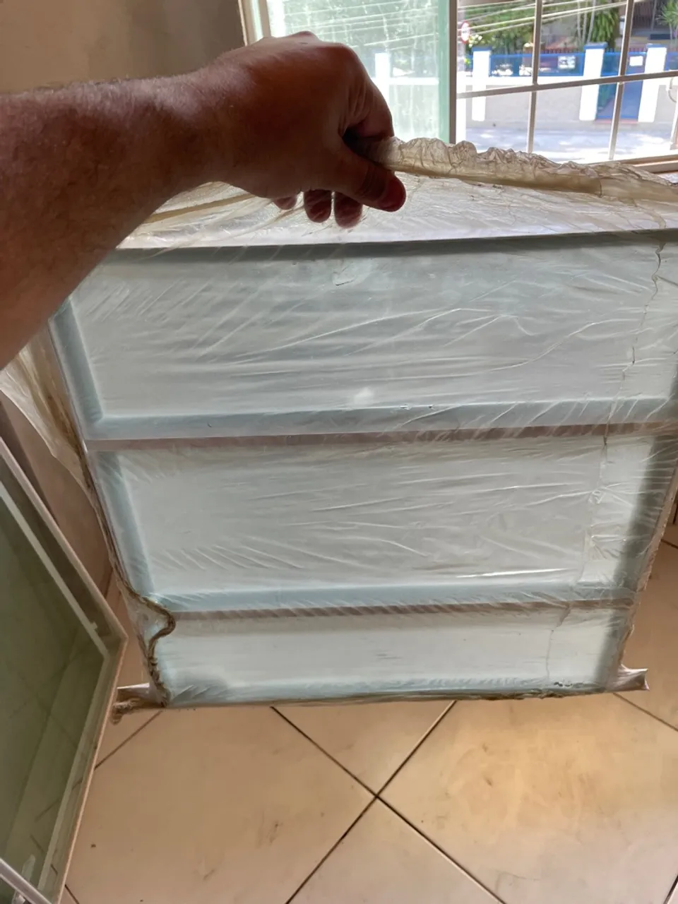 Janela de Ferro com Vidro Mini Boreal - 50x50cm (Nova)