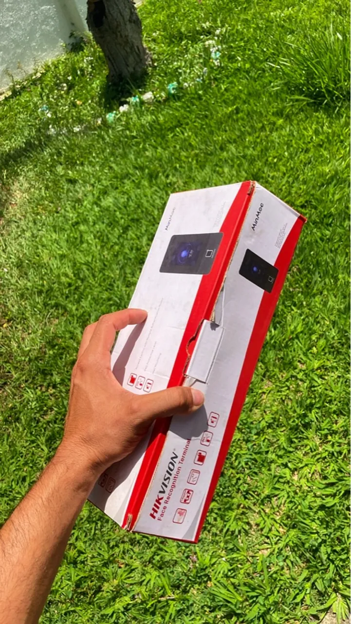 Terminal de Reconhecimento Facial Hikvision