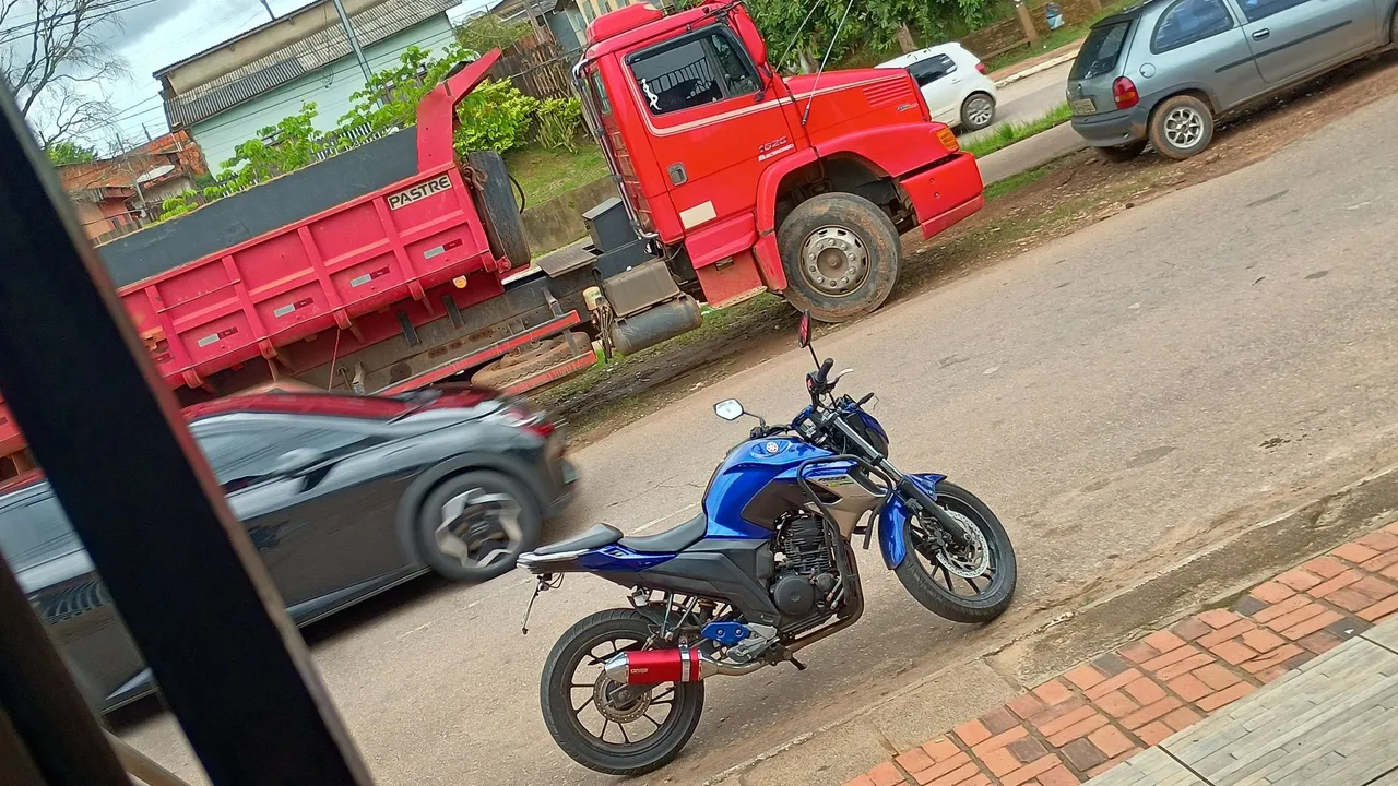 Escapamento Dore Fz25 R$: 750,00